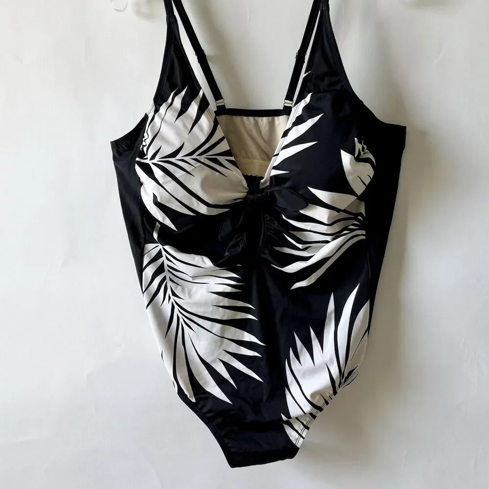 Kona Sol Black & White Keyhole Palm Leaf Swimsuit Womens Plus Size 26W NEW w/tag
